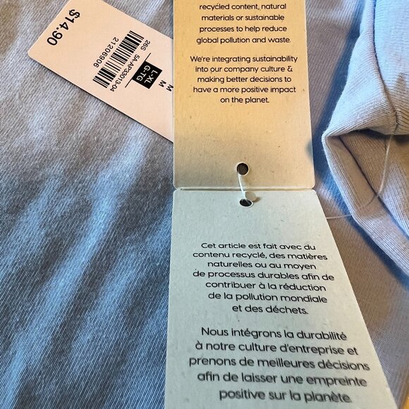 NWT 🌸4/$20🌸 NYC Graphic PJ Top - Picture 11 of 14